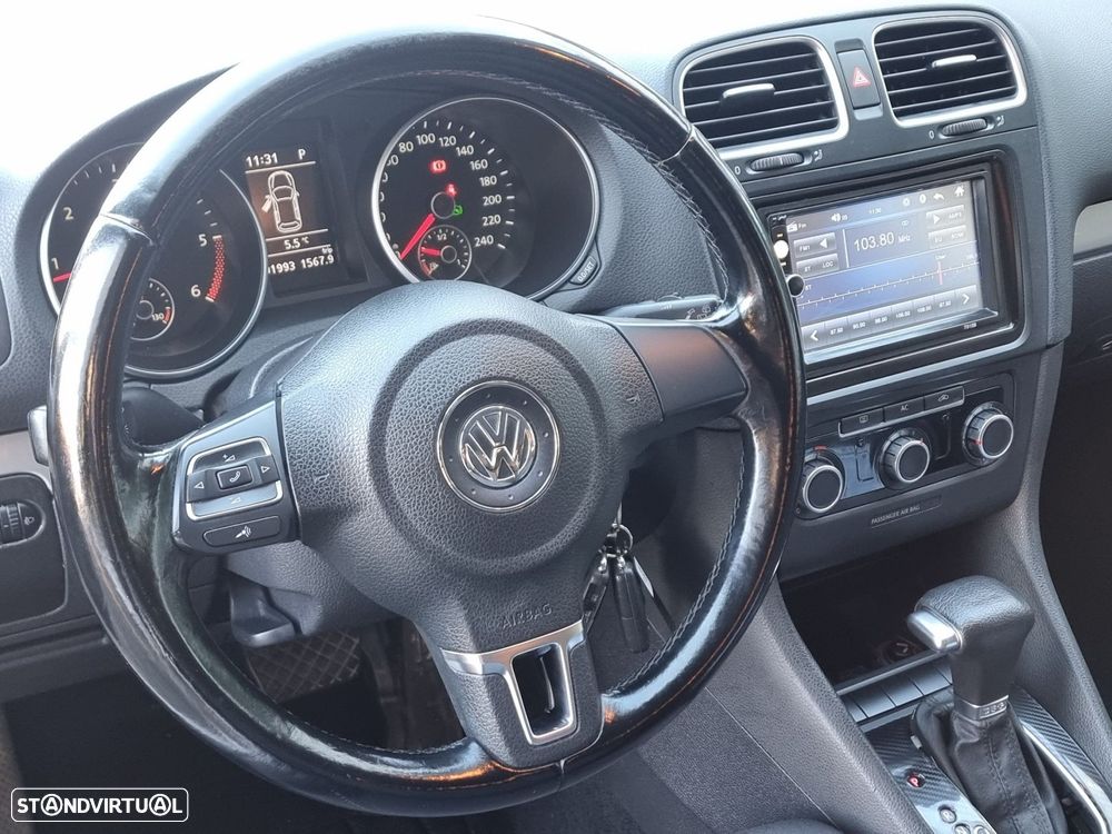 VW Golf 1.6 TDi Confortline DSG - 22
