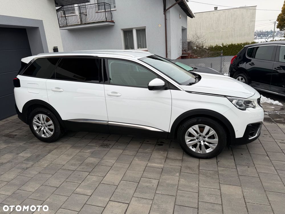 Peugeot 5008 - 9