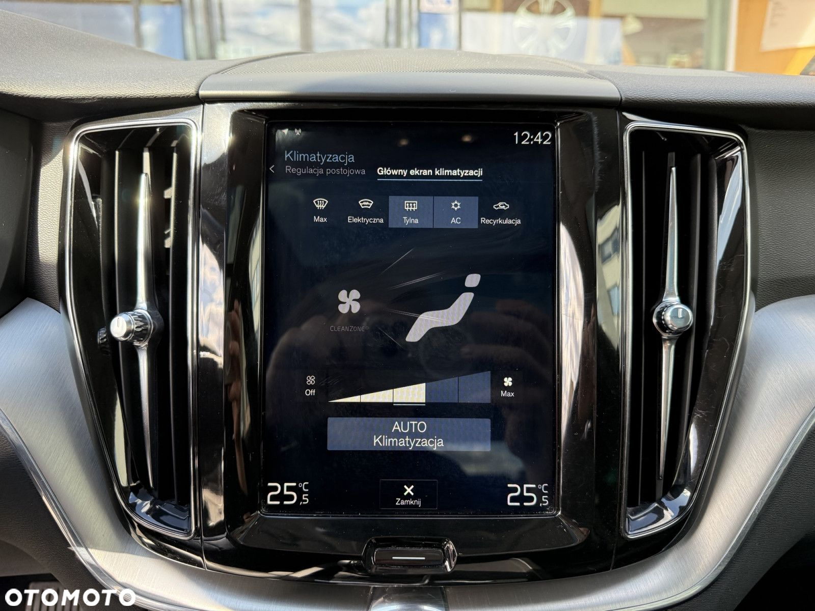 Volvo XC 60 - 19