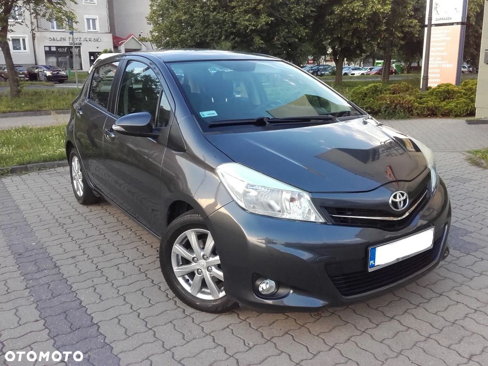 Toyota Yaris - 12