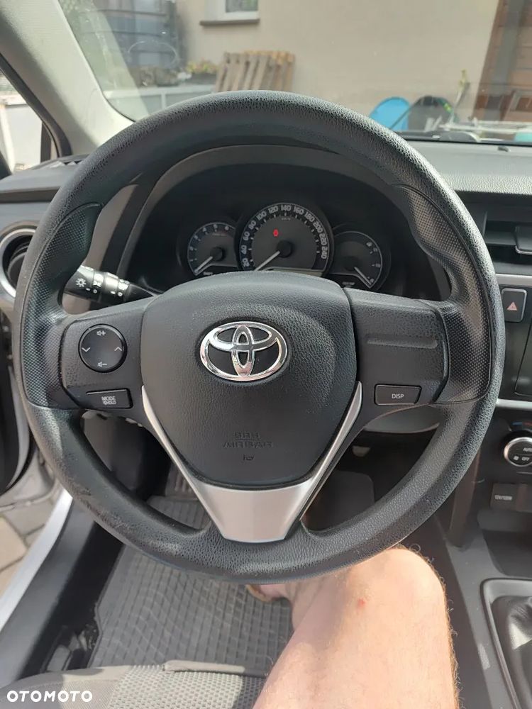 Toyota Auris 1.4 D-4D Active - 4