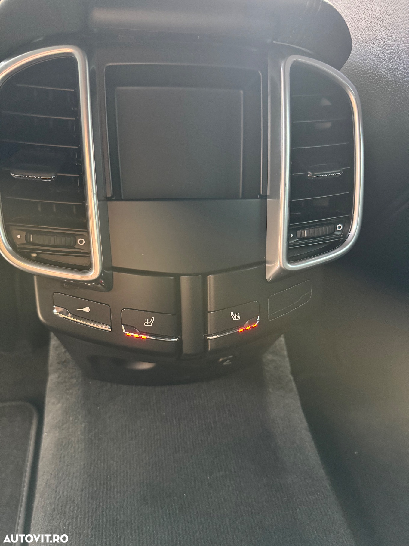 Porsche Cayenne Diesel Platinum Edition - 16