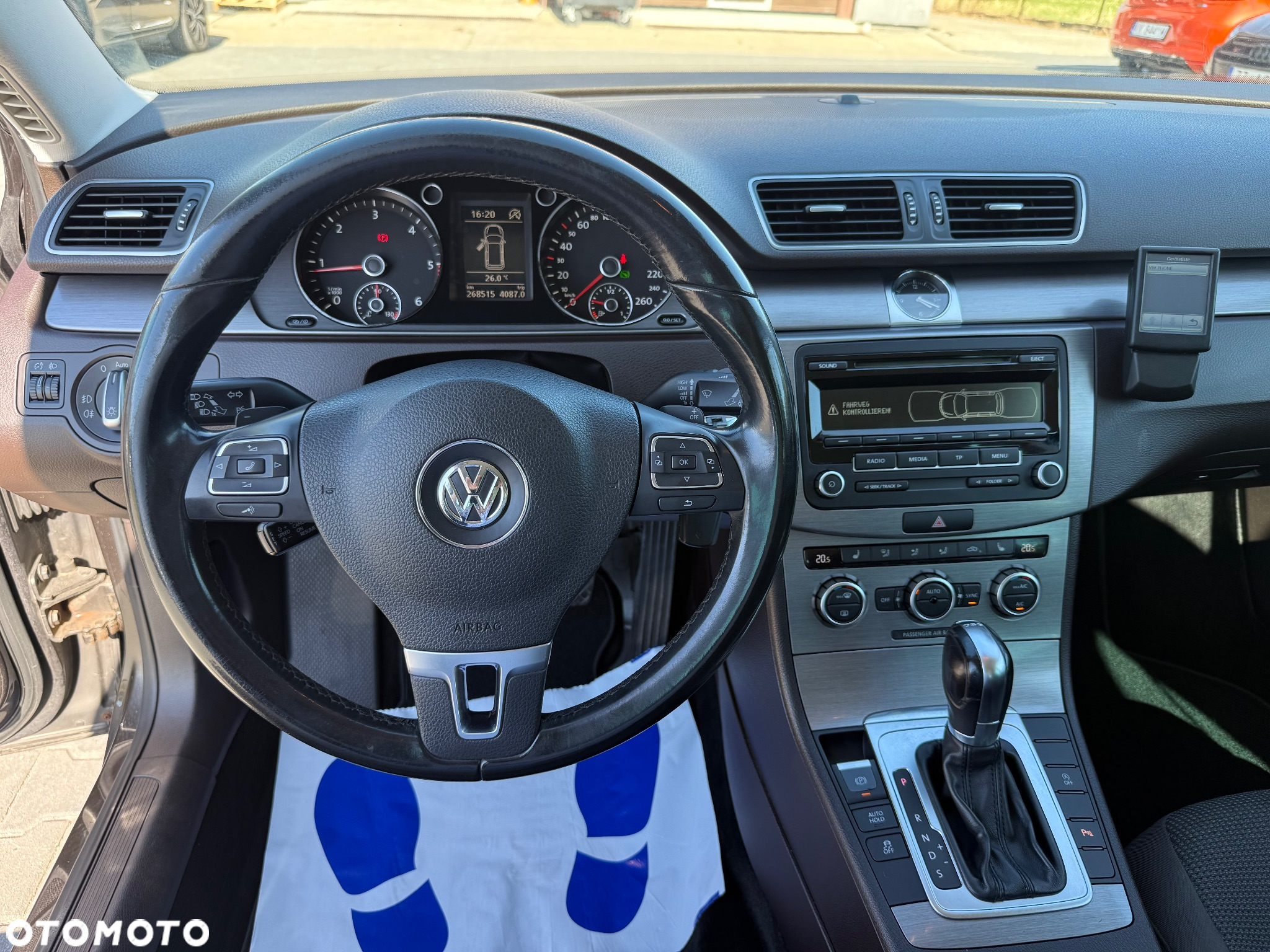 Volkswagen Passat 2.0 TDI Comfortline DSG - 24