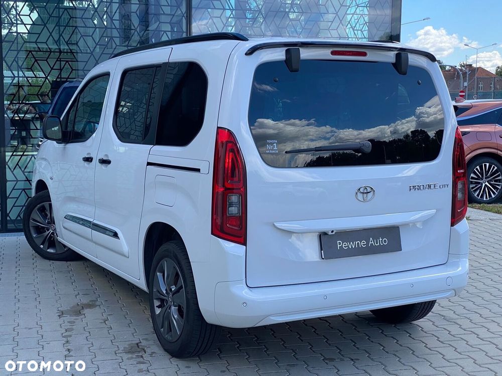 Toyota Proace City Verso 1.5 D-4D Family - 11