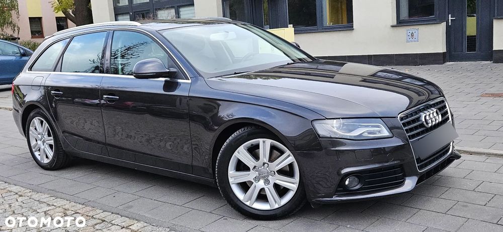 Audi A4 Avant - 19