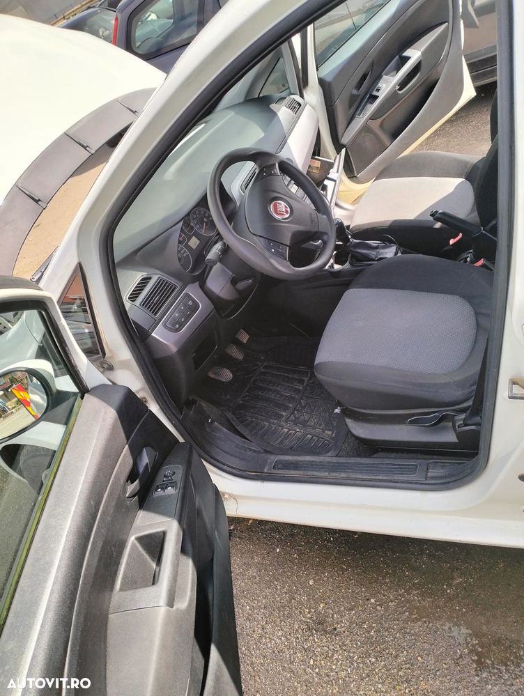 Fiat Punto 1.3 MJet Easy - 7