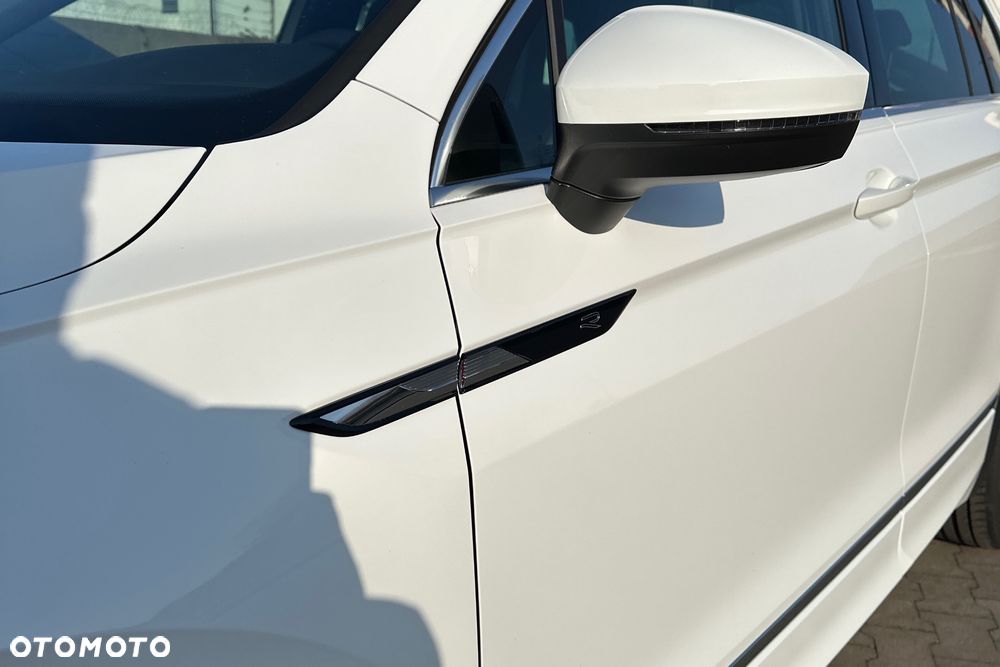 Volkswagen Tiguan - 12