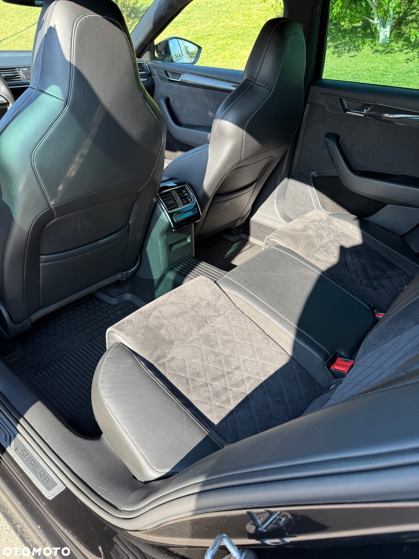 Skoda Superb 2.0 TSI Sportline DSG - 6