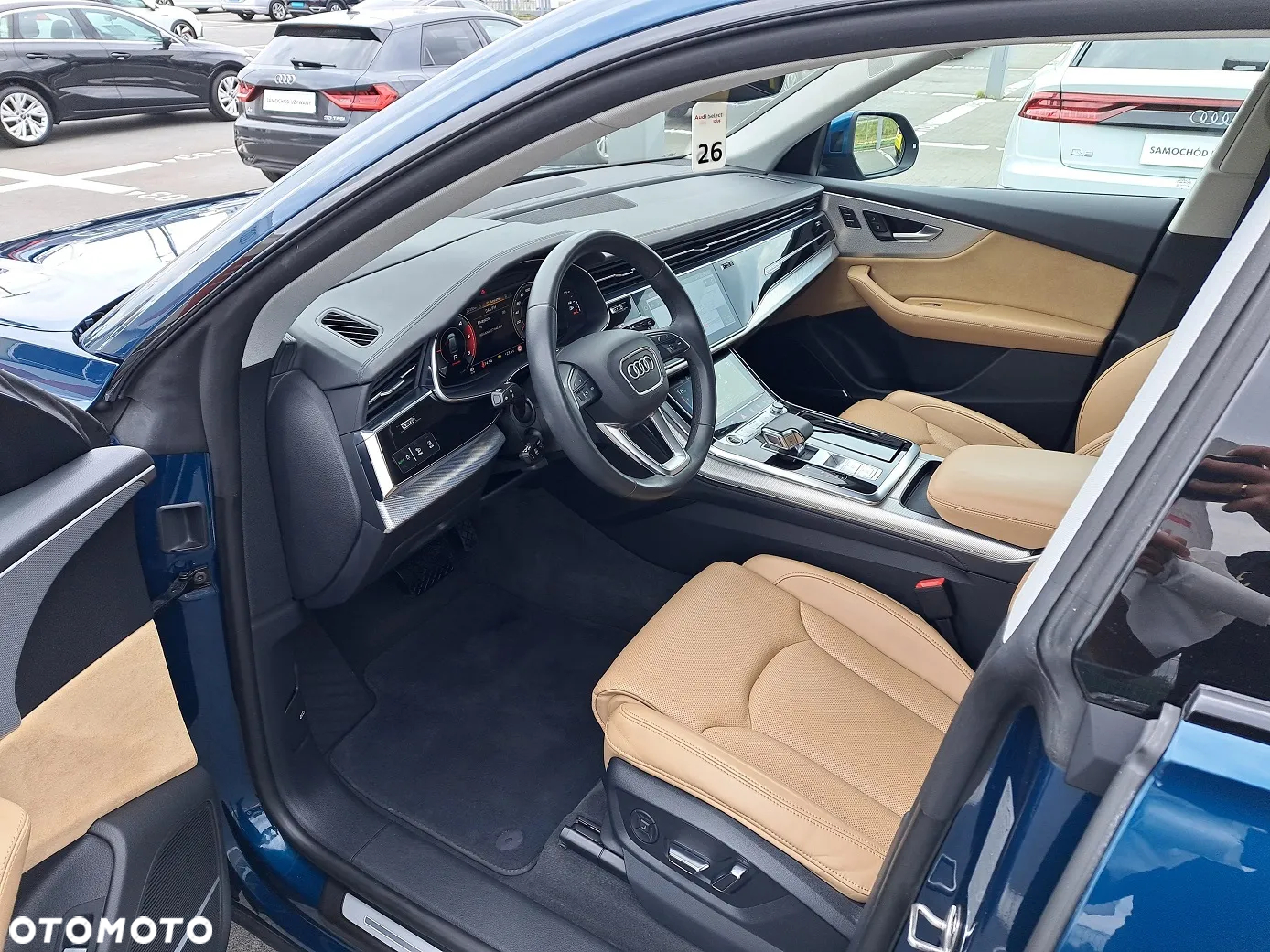 Audi Q8 - 10