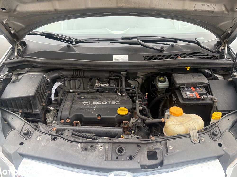 Opel Corsa 1.2 16V - 19