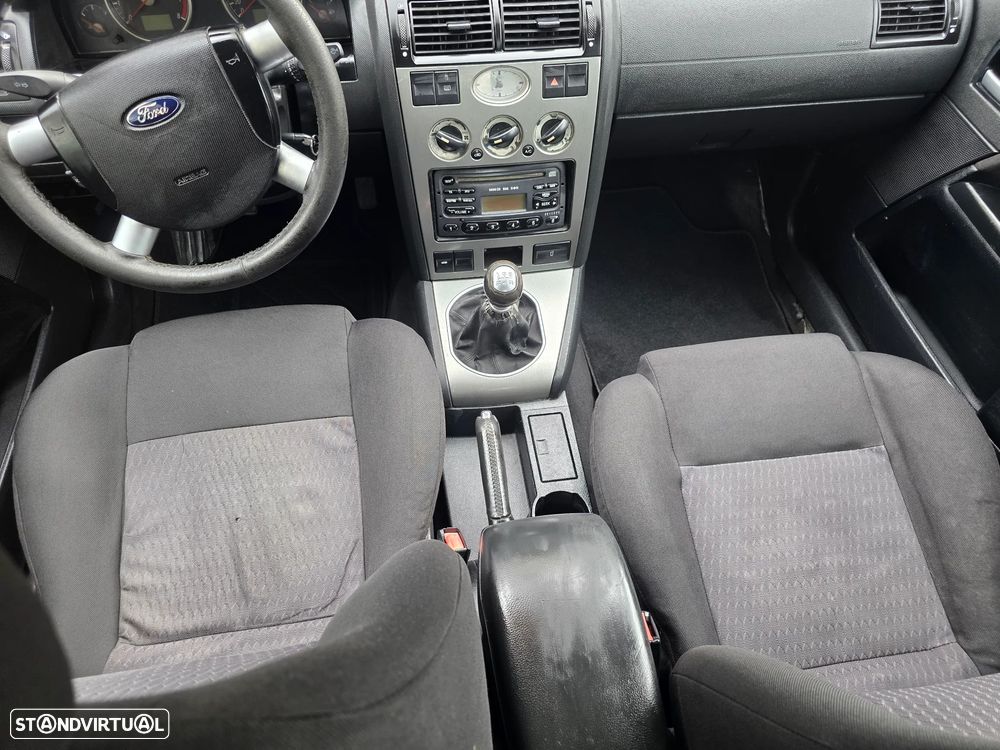 Ford Mondeo 1.8 Trend - 24