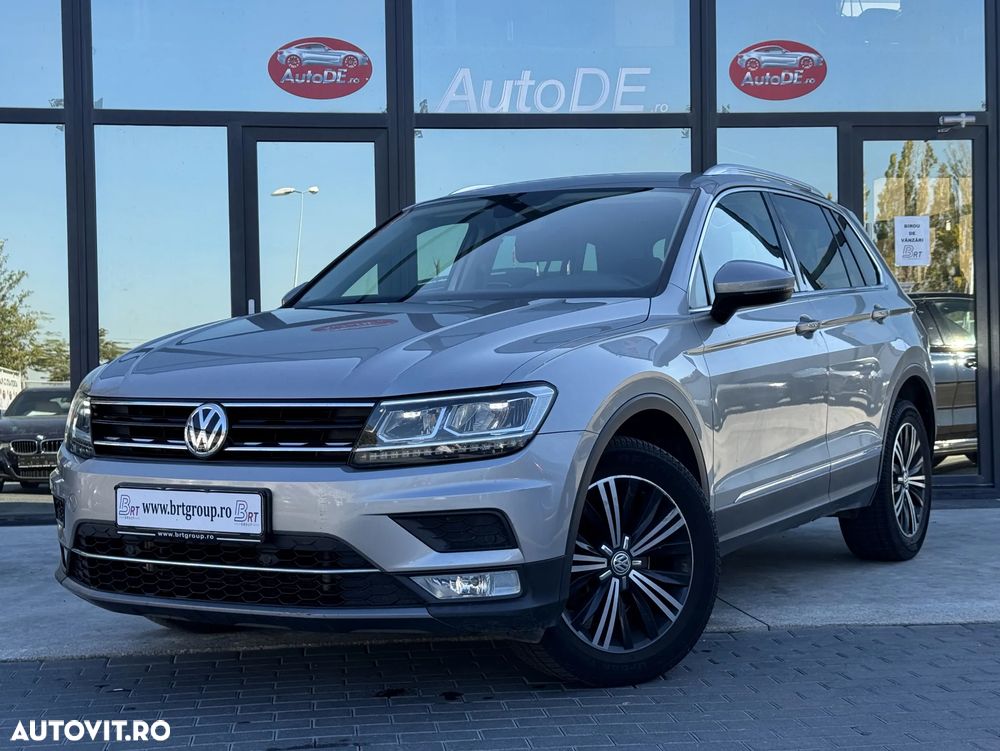 Volkswagen Tiguan - 1