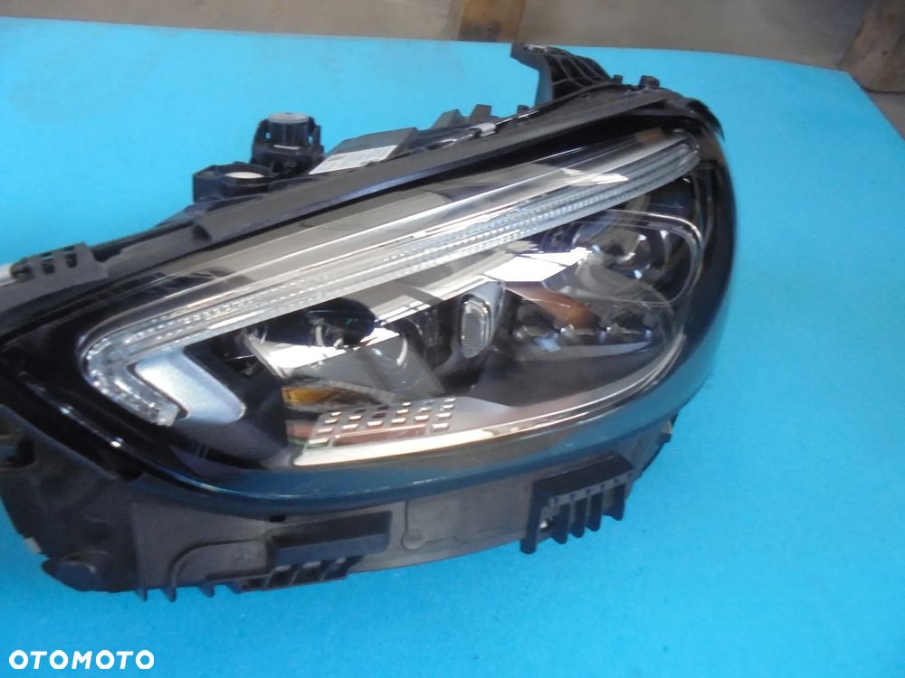 MERCEDES C KLASA W206 LAMPY PRZOD KOMPLET DIGITAL LIGHT - 2