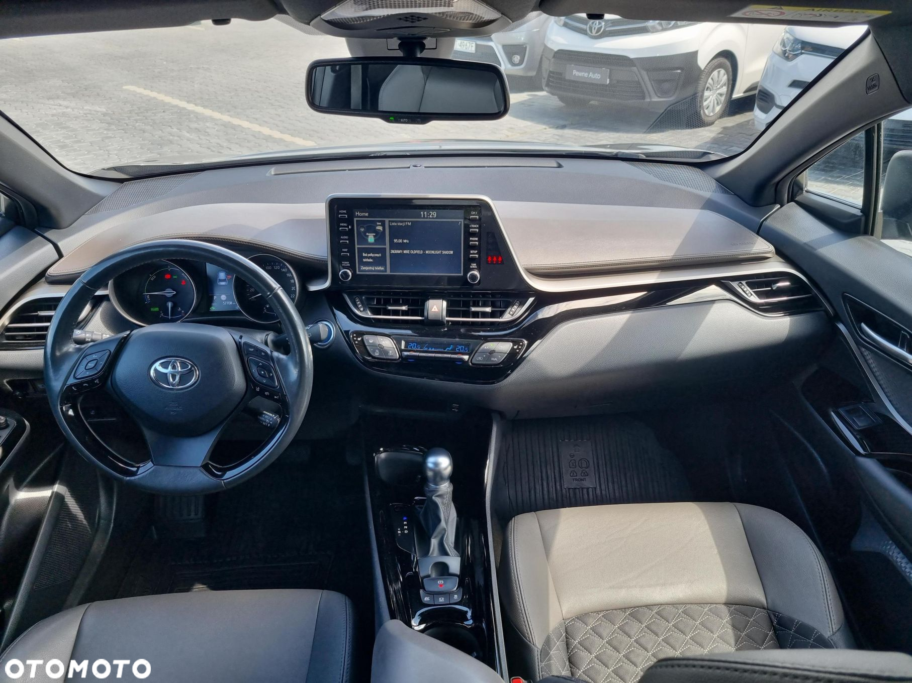 Toyota C-HR - 11