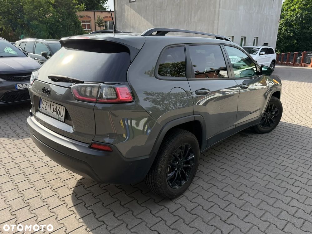 Jeep Cherokee - 9