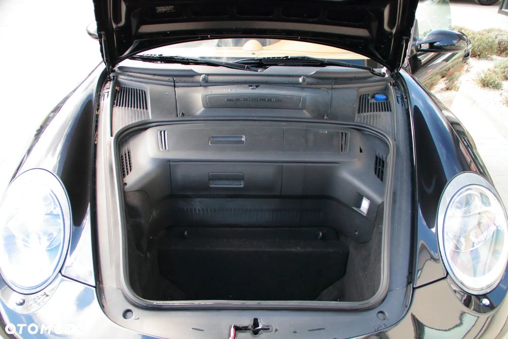Porsche 911 Carrera S - 34