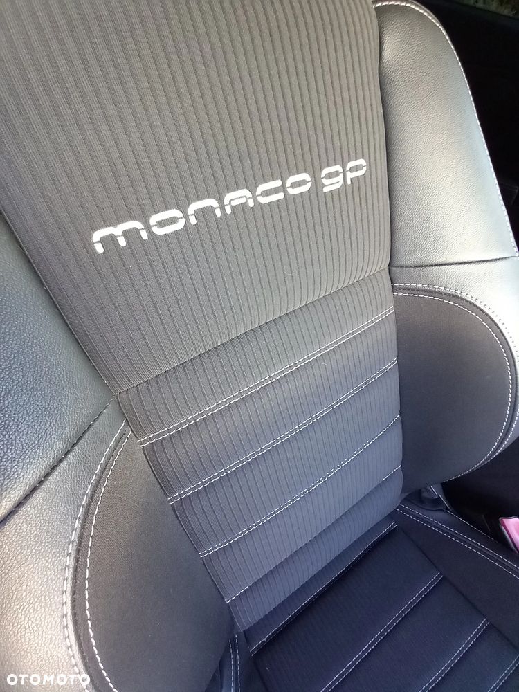 Renault Laguna 2.0 dCi Monaco GP2 - 10