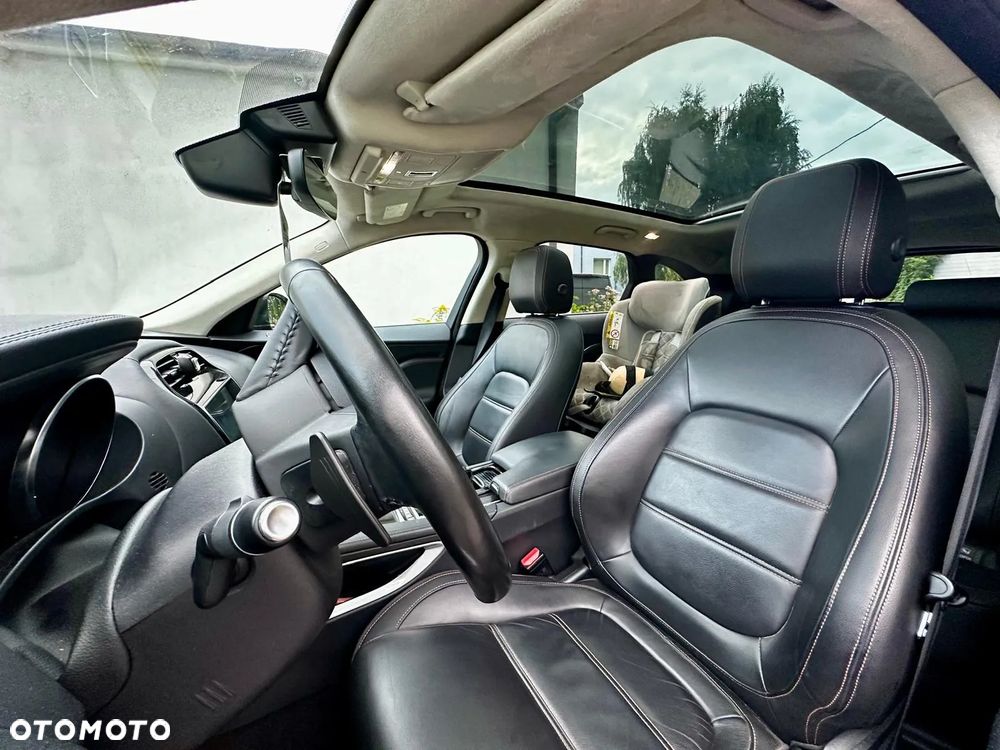 Jaguar F-Pace 2.0 i4D AWD Prestige - 13