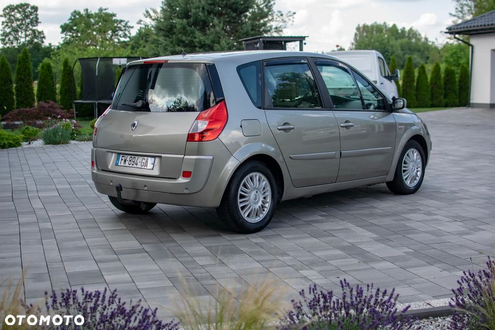 Renault Scenic - 15