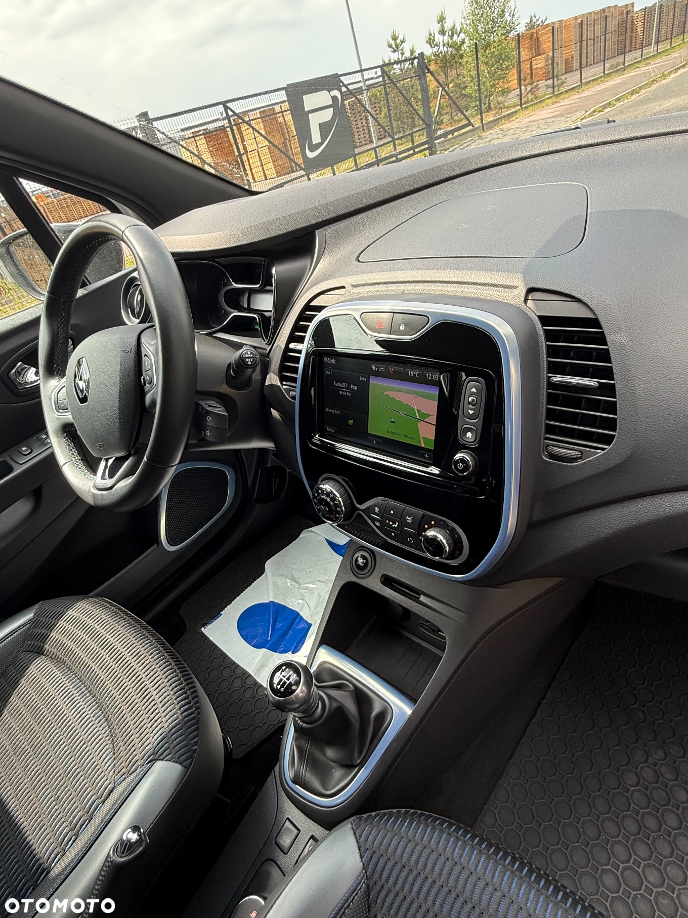 Renault Captur 1.2 Energy TCe Limited - 26