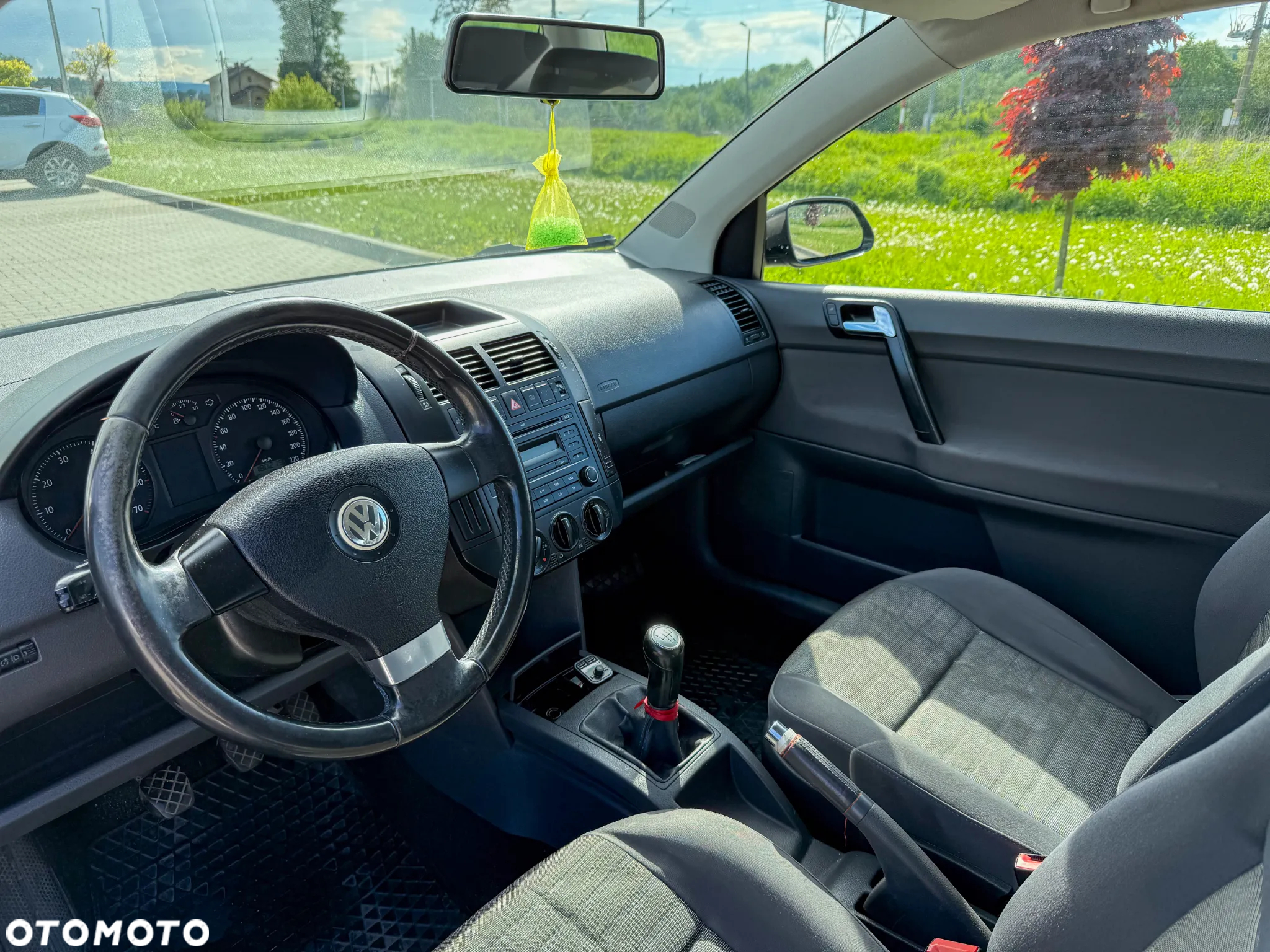 Volkswagen Polo 1.4 16V Trendline - 9