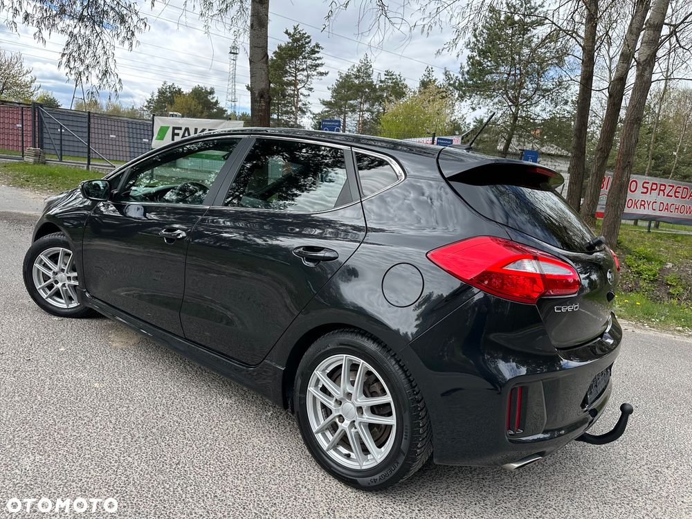 Kia Ceed 1.6 CRDi GT Line - 38