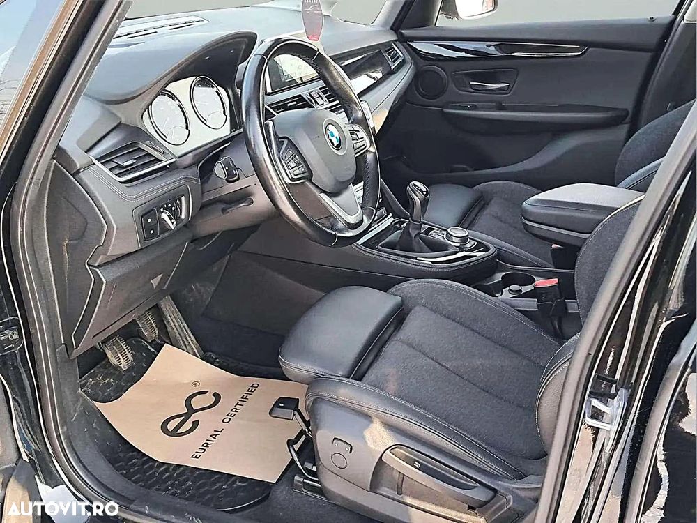 BMW Seria 2 218d Sport Line - 9