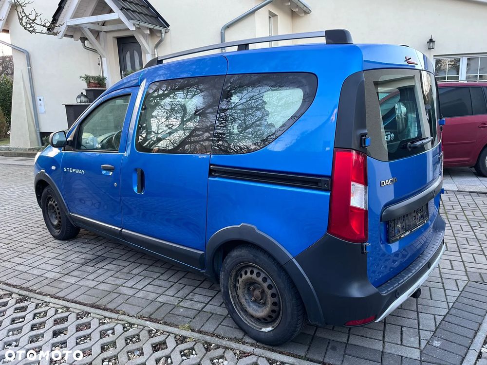 Dacia Dokker TCe 115 Stepway Celebration - 6