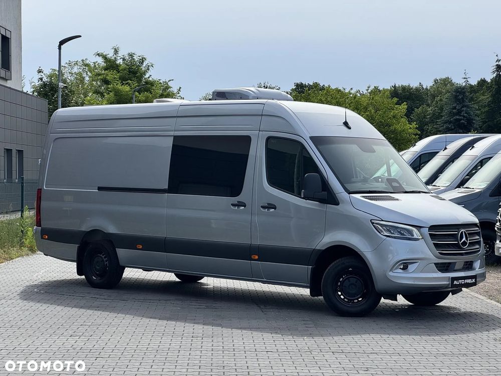 Mercedes-Benz Sprinter - 1