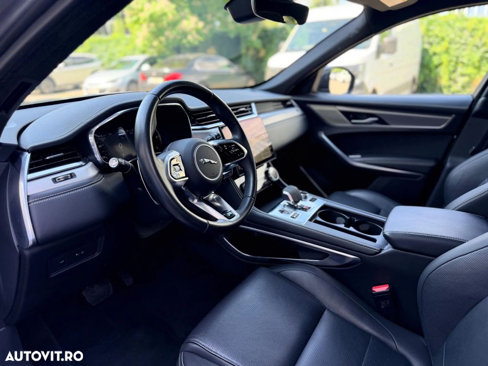 Jaguar F-Pace D200 AWD R-Dynamic SE - 13