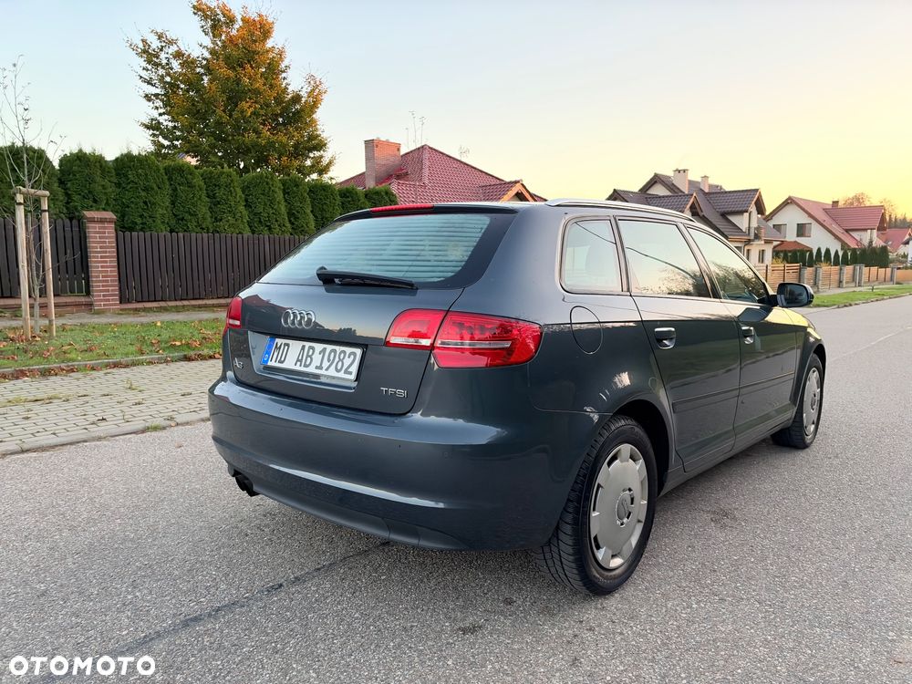 Audi A3 Sportback - 3