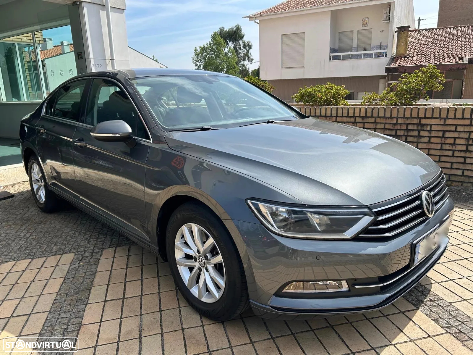 VW Passat 1.6 TDI Confortline DSG - 4