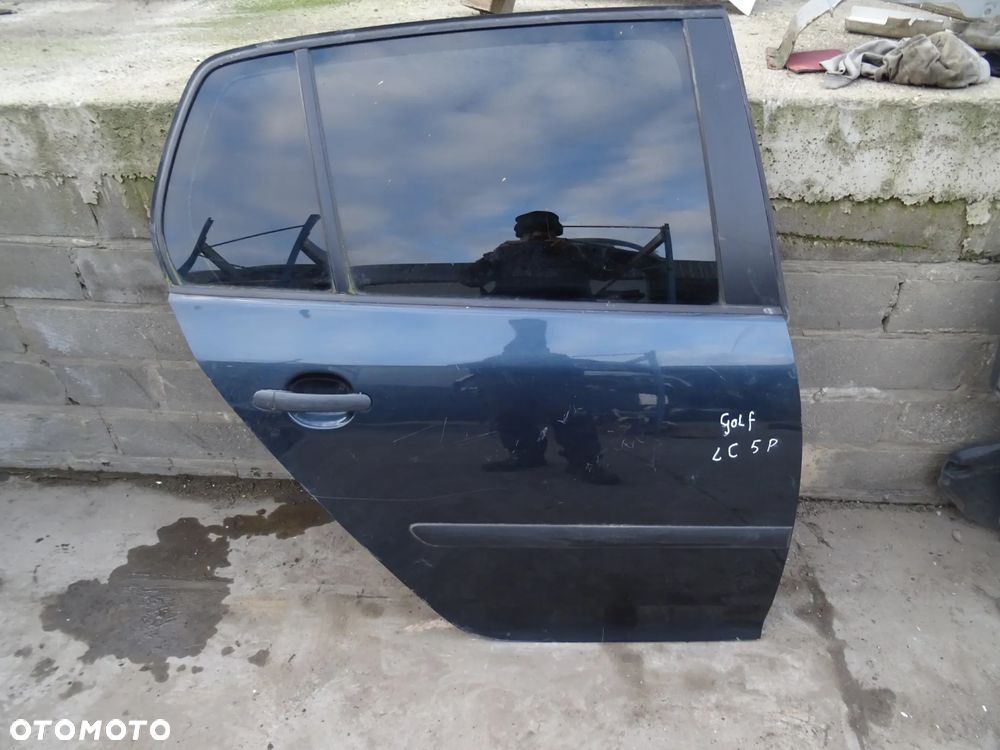 Drzwi VW Golf V Prawy Tył Lakier(LC5P) - 1