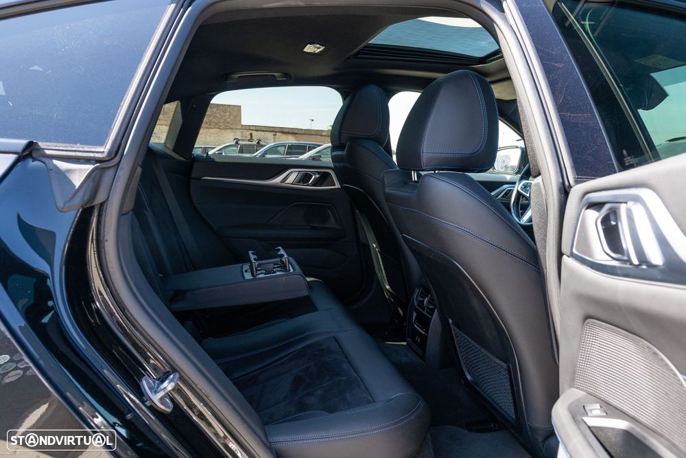 BMW i4 eDrive35 Pack Desportivo M - 17