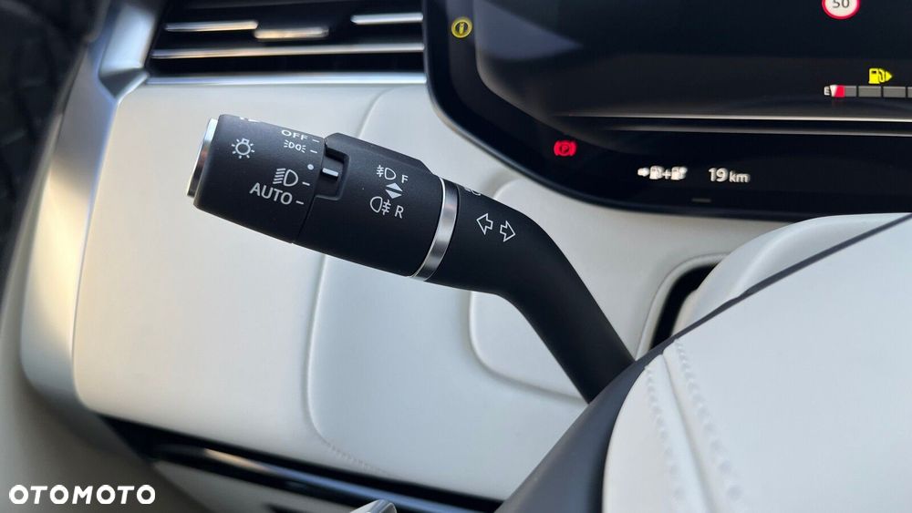 Land Rover Range Rover - 16