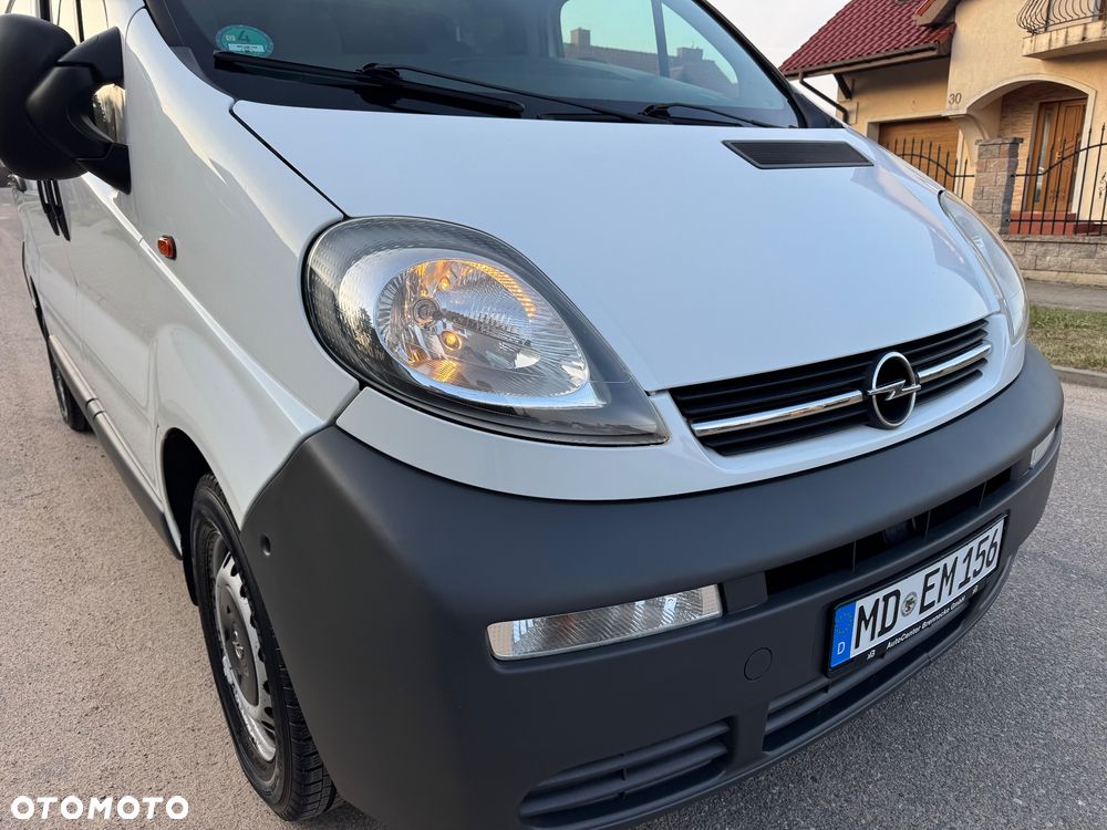 Opel Vivaro - 13