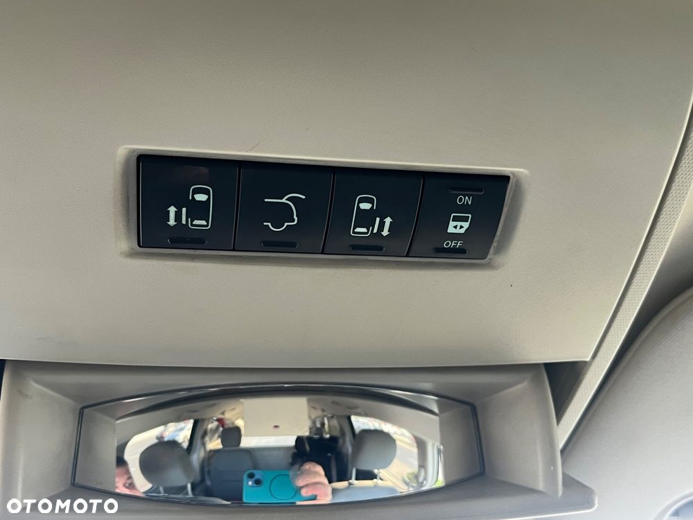 Chrysler Grand Voyager 2.8 CRD Touring - 10