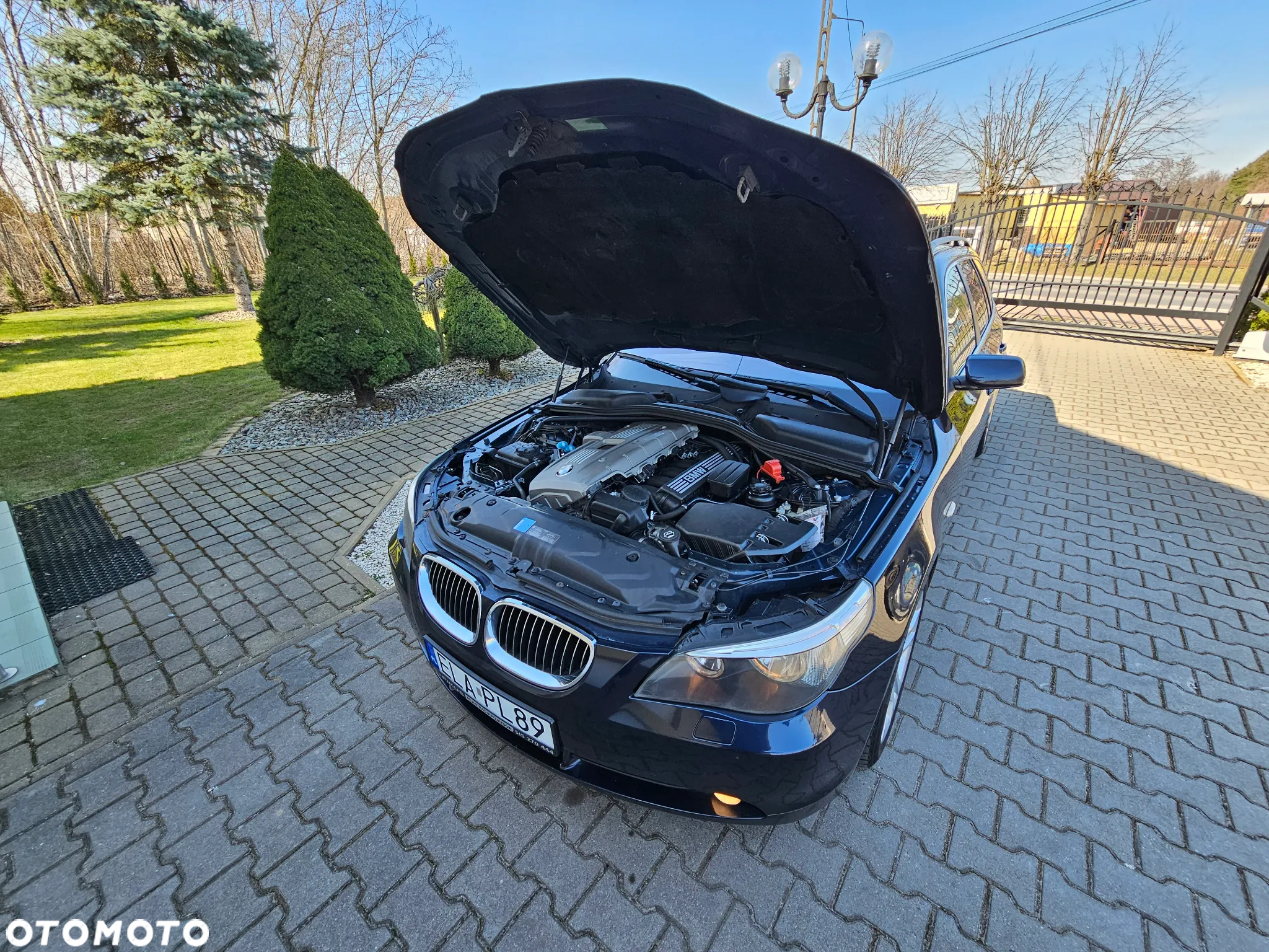 BMW Seria 5 530xi Touring - 11