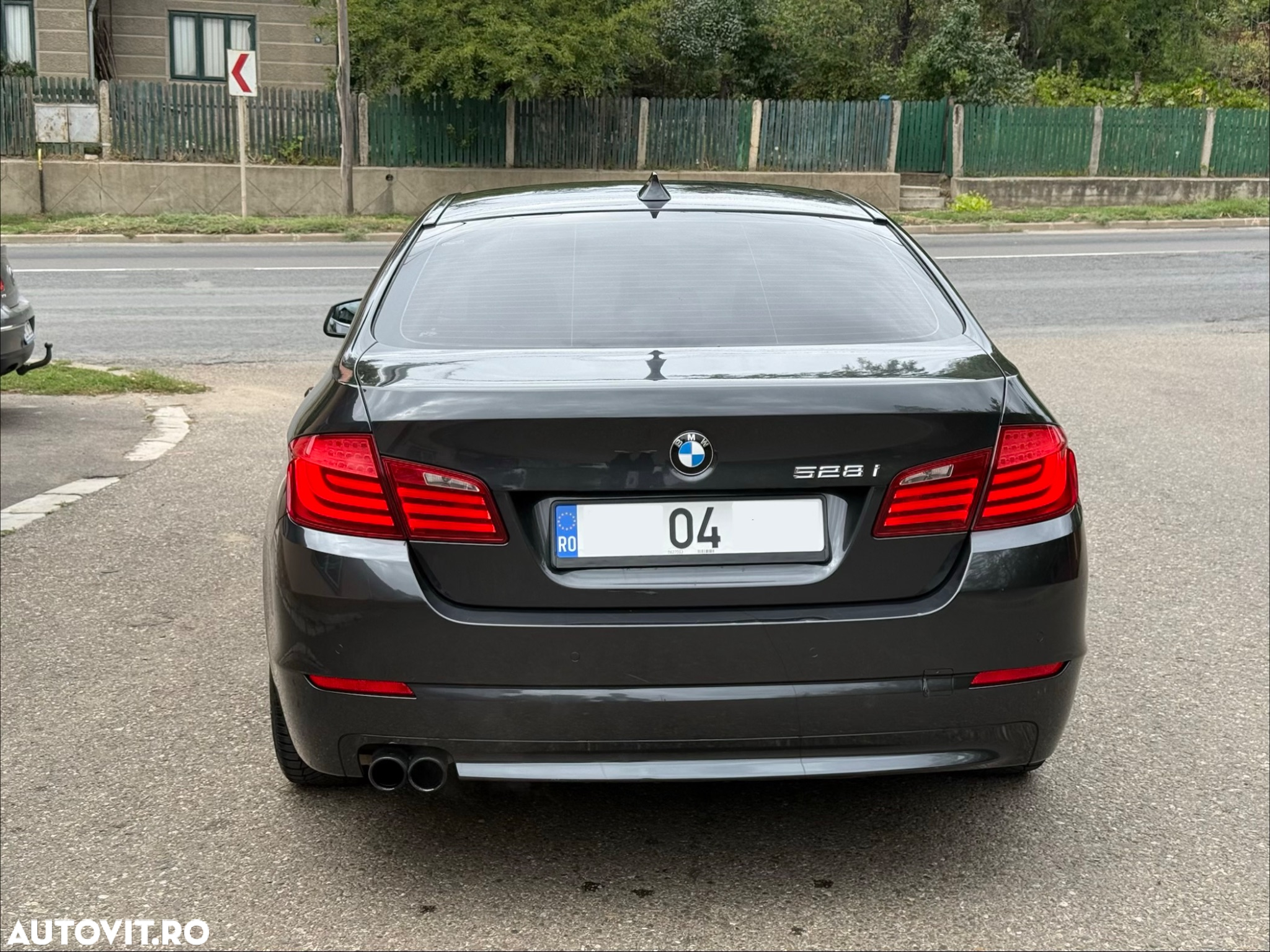 BMW Seria 5 528i Aut. - 4