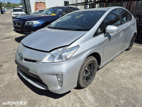 Dezmembram Toyota Prius 2012 1.8 Hybrid