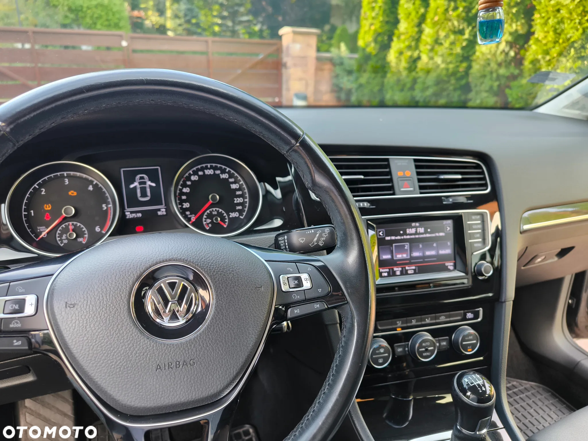 Volkswagen Golf VII 1.6 TDI BMT Highline - 21