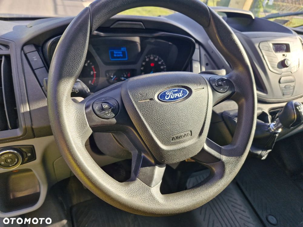 Ford TRANSIT - 12