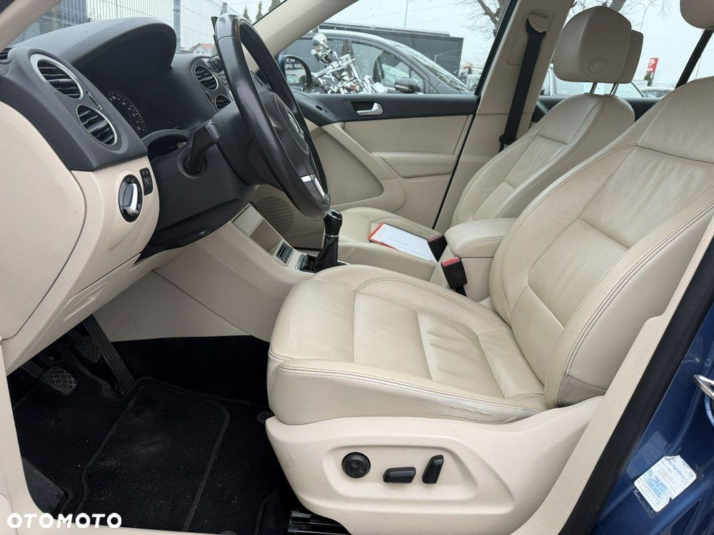 Volkswagen Tiguan - 8