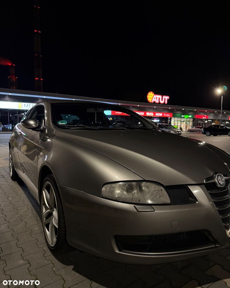 Alfa Romeo GT 1.9JTD 16V Black Line - 5