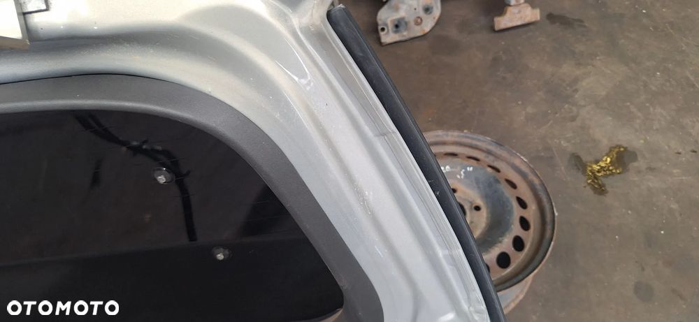 Opel Astra H Kombi Klapa Bagażnika Tył Tylna Kod Lakieru Z167 - 17