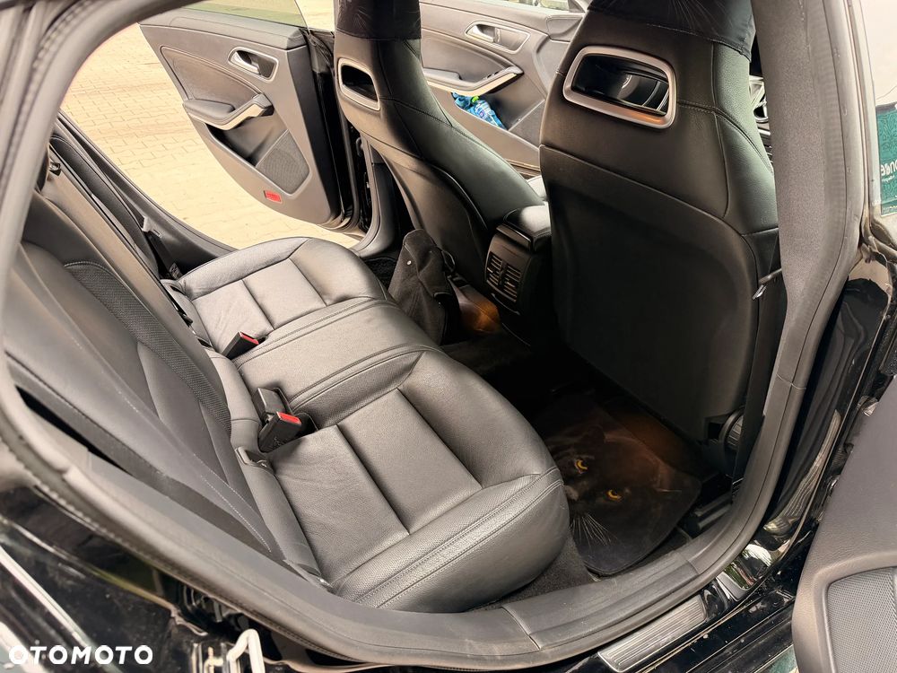 Mercedes-Benz CLA 220 (CDI) d 7G-DCT AMG Line - 26