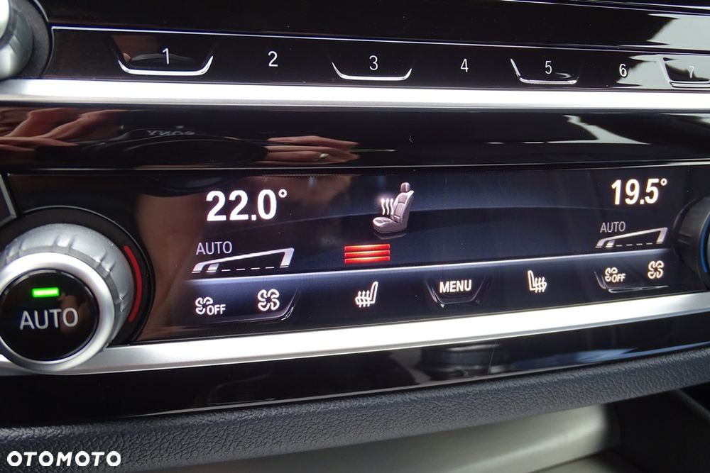 BMW Seria 5 520d xDrive MHEV Sport Line sport - 40
