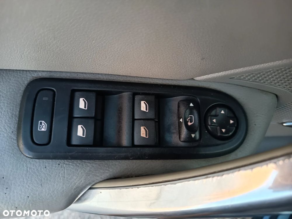Peugeot 308 CC HDi FAP 165 Automatik Allure - 36