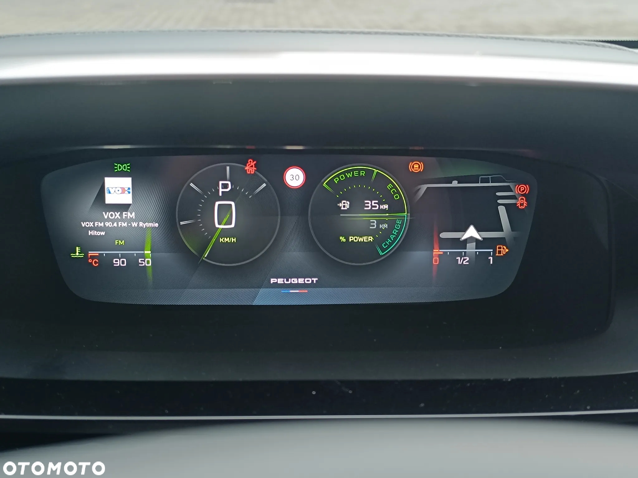 Peugeot 408 - 18