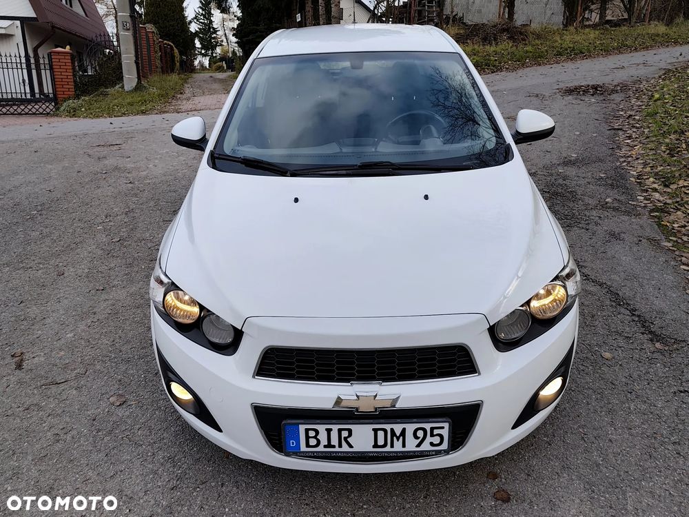 Chevrolet Aveo 1.6 LTZ S/S - 24